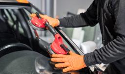 Why Windshield Repair in Calgary Is Essential for Safe Driving