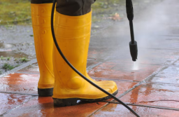 Water-Efficient Pressure Washing: How Modern Equipment Uses Less & Cleans More