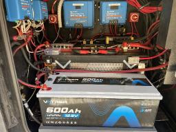 Lithium or Lead Acid? Making Sense of the Real Difference