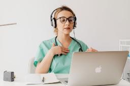 Why Therapy Practices Benefit from Virtual and Bilingual Support Professionals