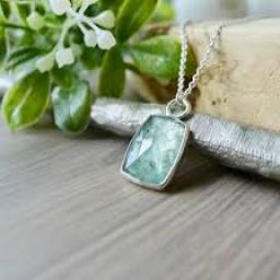 Beautiful Green Kyanite Jewelry To Adore