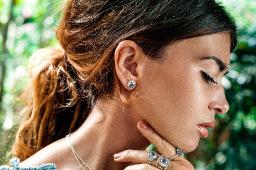 Glimmer and Glow: How to Style Labradorite Jewelry Like a Pro