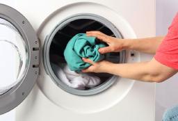 How Scented Dryer Balls Make Your Laundry Day Easy and Smell-Free