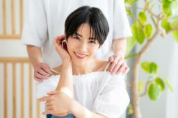 Does stripping slowly make sexual desire last longer?