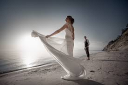 From Traditional to Cinematic: Exploring Wedding Photography Styles