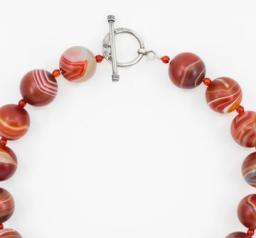 Unique Necklaces for Women: An Artful Expression
