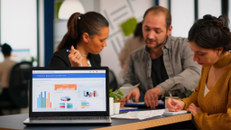 From Strategy to Sales: How a PPC Expert and SEO Consultant Boost ROI Effectively