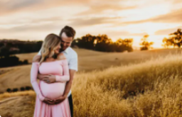 Finding the Best Photographers Near Me for Maternity Sessions: A Guide to a Beautiful Maternity Photoshoot in St. Augustine
