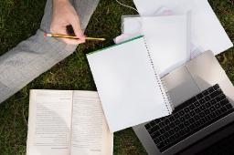Understanding the benefits of a nursing dissertation writing service
