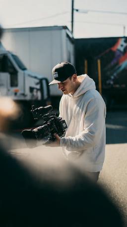 Anamorphic Content Creation: Elevating Visual Storytelling for Modern Audiences