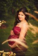 Celebrating Motherhood with Timeless Maternity Photography