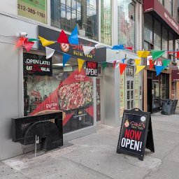 Shah's Halal Food (2).jpg